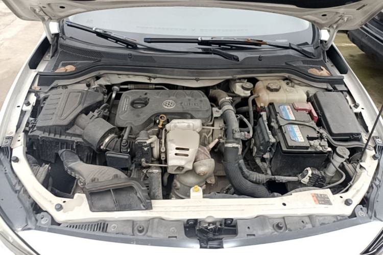 Used Buick GT 2018 15T Dual-Clutch Elite Model China V Standard Engine Bay