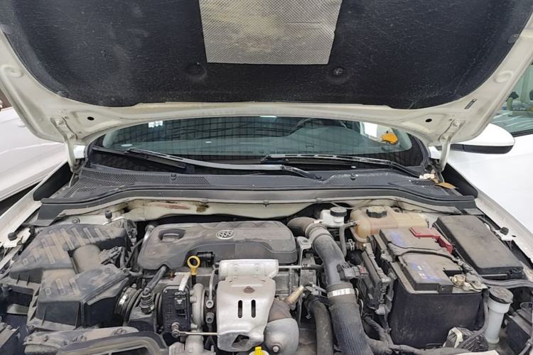 Used Buick GT 2018 18T Automatic Elite Model Engine Bay