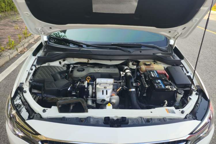 Used Buick GT 2018 18T Automatic Elite Model Engine Bay