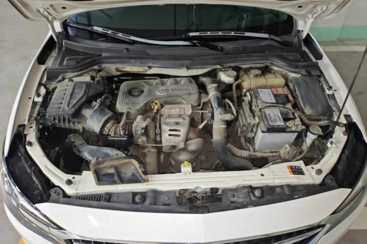 Used Buick GT 2018 15T Dual-Clutch Elite Model China V Standard Engine Bay