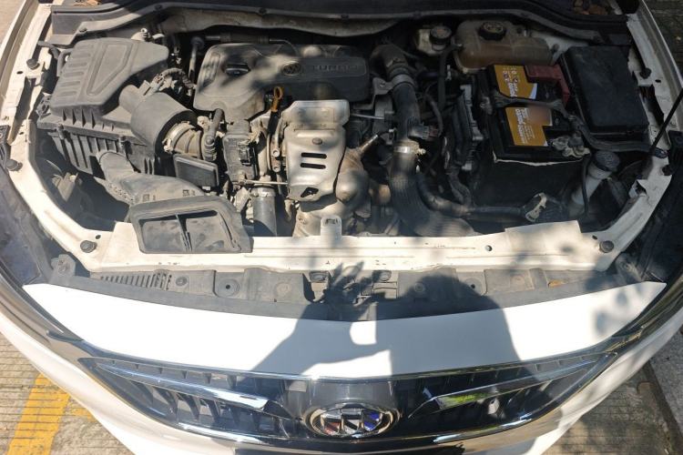 Used Buick GT 2018 15T Dual-Clutch Elite Model China V Standard Engine Bay