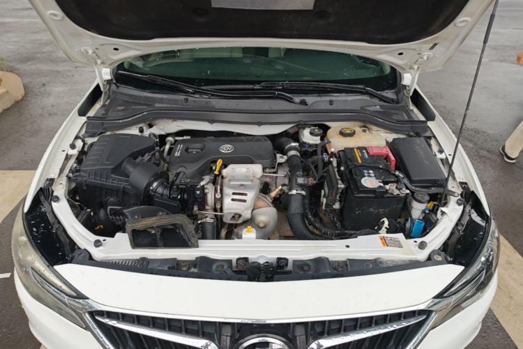 Used Buick GT 2018 15T Dual-Clutch Elite Model China V Standard Engine Bay
