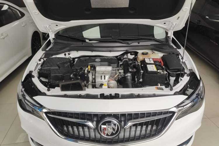 Used Buick GT 2018 18T Automatic Elite Model Engine Bay