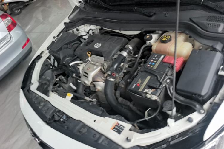 Used Buick GT 2018 15T Manual Elite Version China V Standard Engine Bay