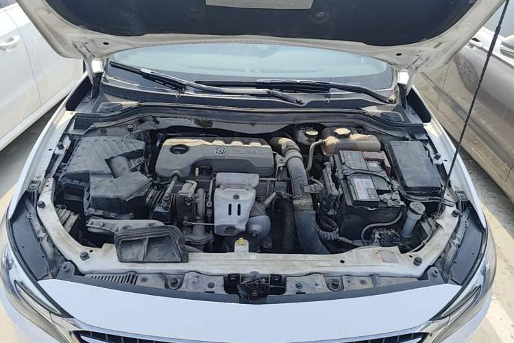 Used Buick GT 2018 18T Automatic Elite Model Engine Bay