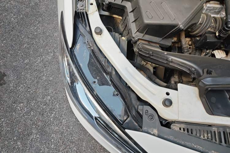 Used Buick GT 2018 18T Automatic Elite Model Engine Bay Right