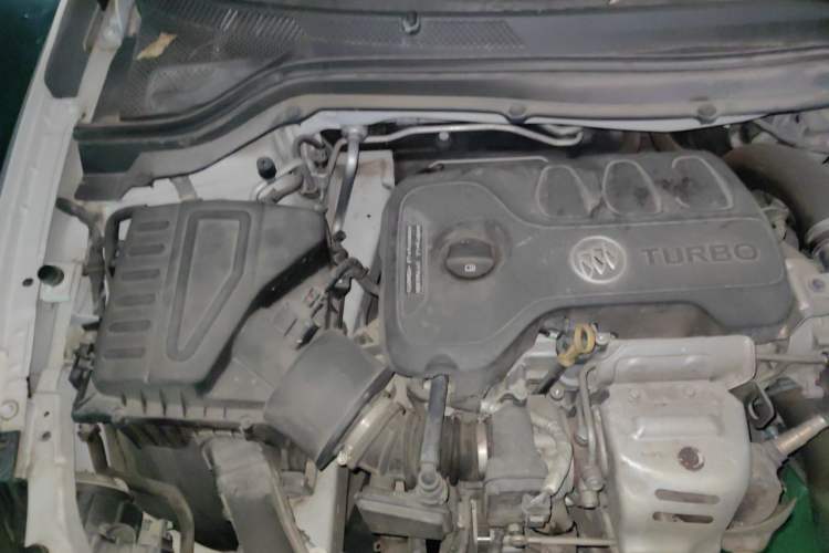 Used Buick GT 2018 15T Manual Elite Version China V Standard Engine Bay Right