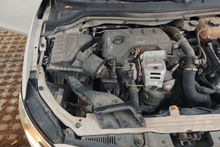 Used Buick GT 2018 15T Dual-Clutch Elite Model China V Standard Engine Bay Right