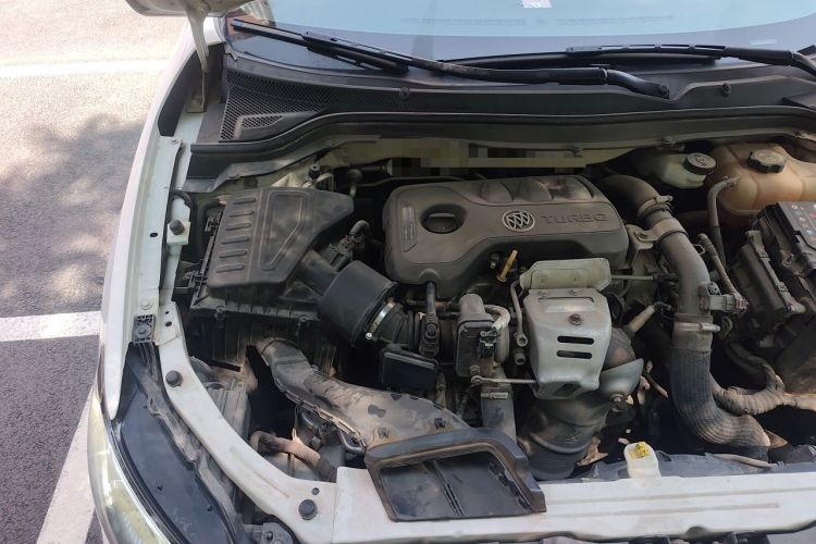Used Buick GT 2018 15T Manual Entry-Level Version China V Standard Engine Bay Right