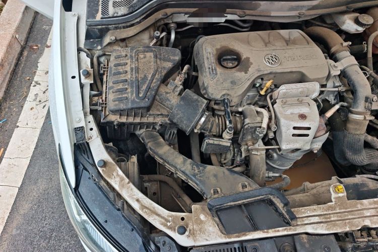 Used Buick GT 2018 15T Manual Elite Version China V Standard Engine Bay Right