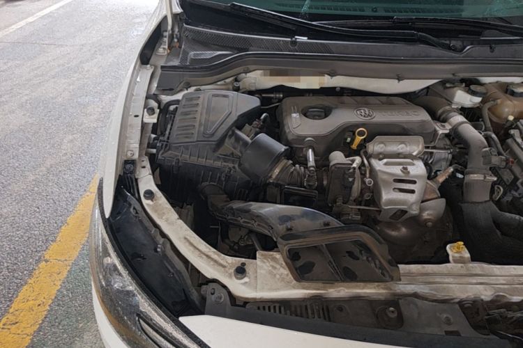 Used Buick GT 2018 15T Dual-Clutch Elite Model China V Standard Engine Bay Right