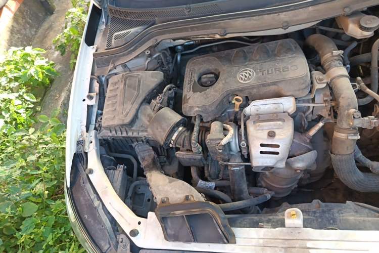 Used Buick GT 2018 15T Manual Elite Version China V Standard Engine Bay Right