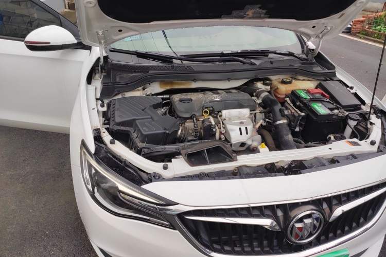Used Buick GT 2018 18T Automatic Elite Model Engine Bay Right