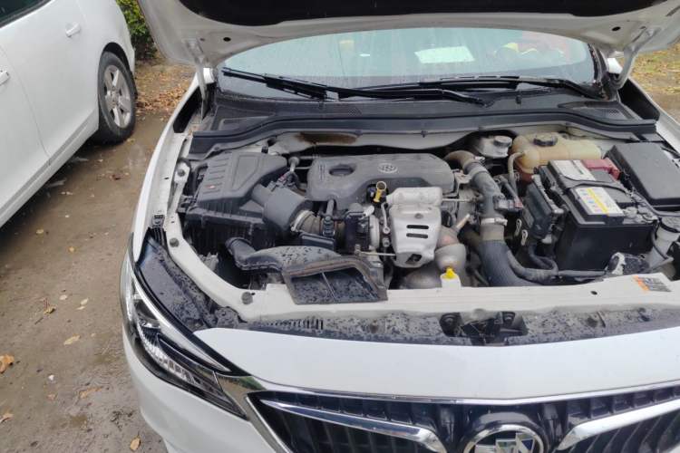 Used Buick GT 2018 15T Manual Elite Version China V Standard Engine Bay Right
