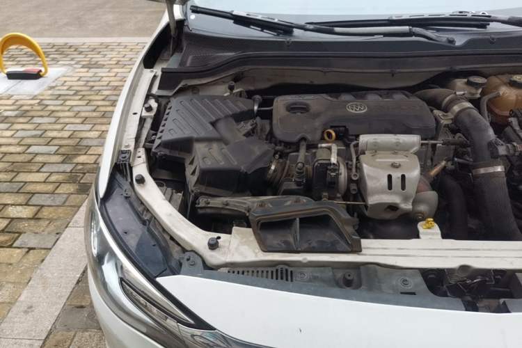 Used Buick GT 2018 18T Automatic Elite Model Engine Bay Right