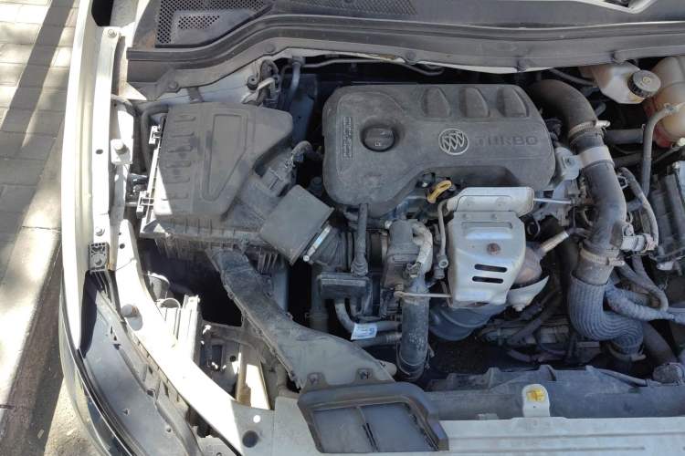 Used Buick GT 2018 15T Dual-Clutch Elite Model China V Standard Engine Bay Right