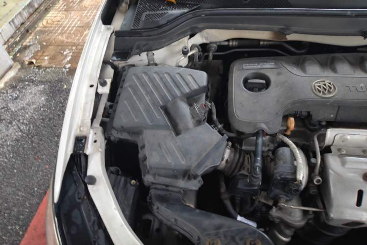 Used Buick GT 2018 18T Automatic Elite Model Engine Bay Right