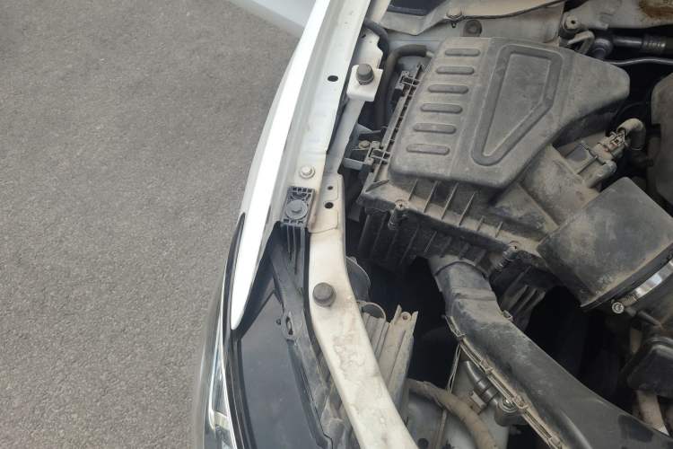 Used Buick GT 2018 15T Dual-Clutch Elite Model China V Standard Engine Bay Right