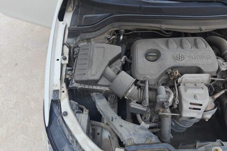 Used Buick GT 2018 15T Manual Elite Version China V Standard Engine Bay Right