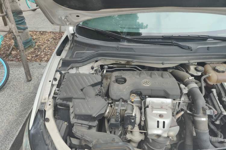 Used Buick GT 2018 18T Automatic Elite Model Engine Bay Right