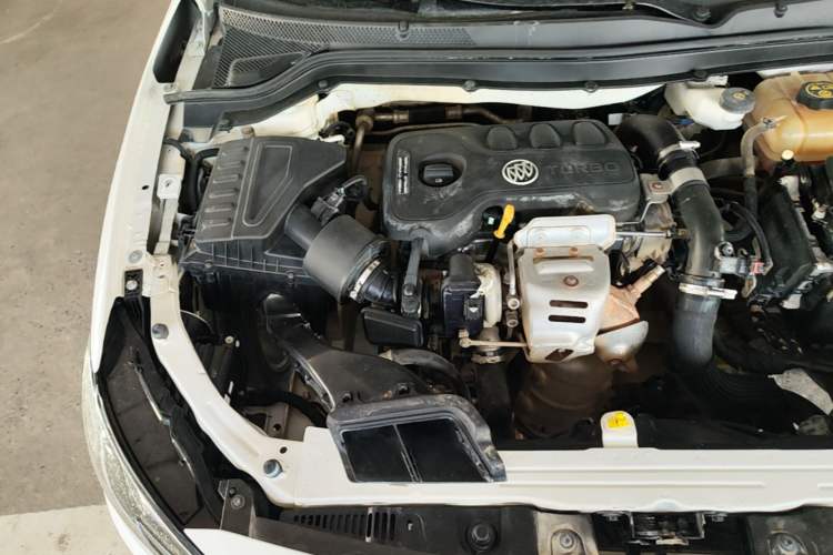 Used Buick GT 2018 15T Dual-Clutch Elite Model China V Standard Engine Bay Right
