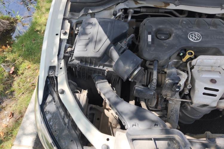 Used Buick GT 2018 15T Manual Entry-Level Version China V Standard Engine Bay Right