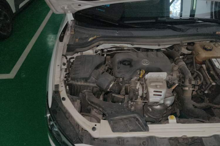 Used Buick GT 2018 15T Manual Elite Version China V Standard Engine Bay Right