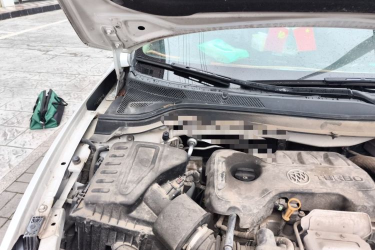 Used Buick GT 2018 15T Manual Elite Version China V Standard Engine Bay Right
