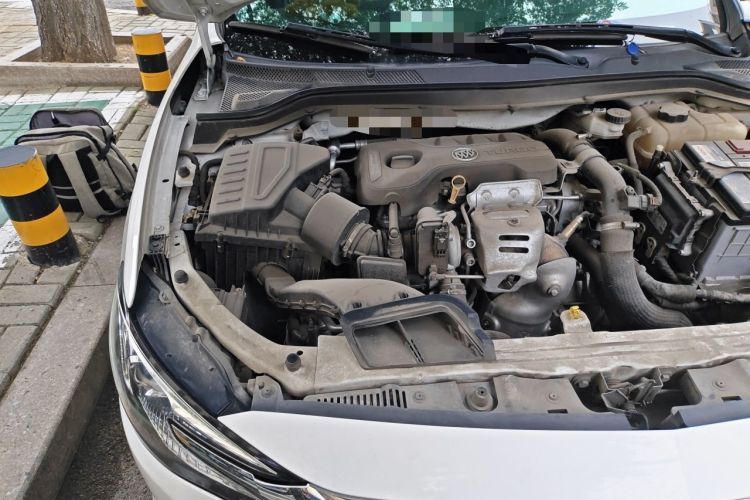 Used Buick GT 2018 15T Dual-Clutch Elite Model China V Standard Engine Bay Right