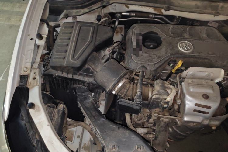 Used Buick GT 2018 15T Manual Elite Version China V Standard Engine Bay Right