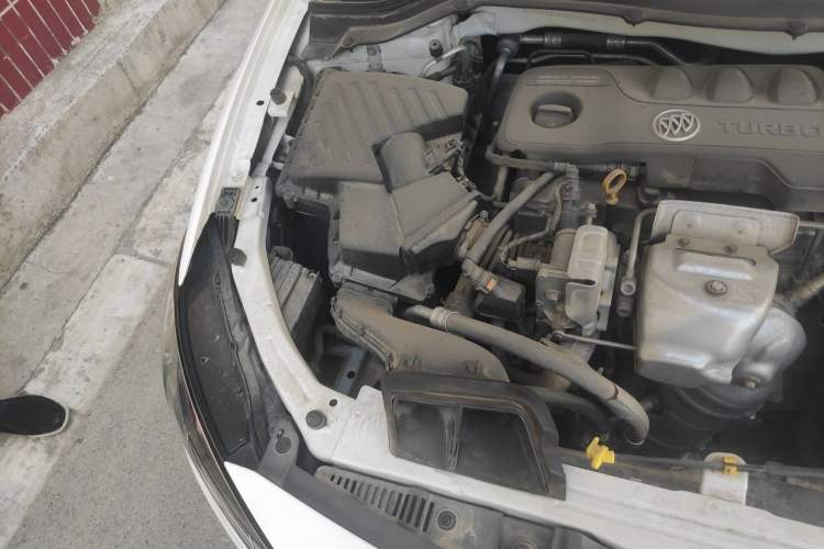 Used Buick GT 2018 18T Automatic Flagship Model Engine Bay Right