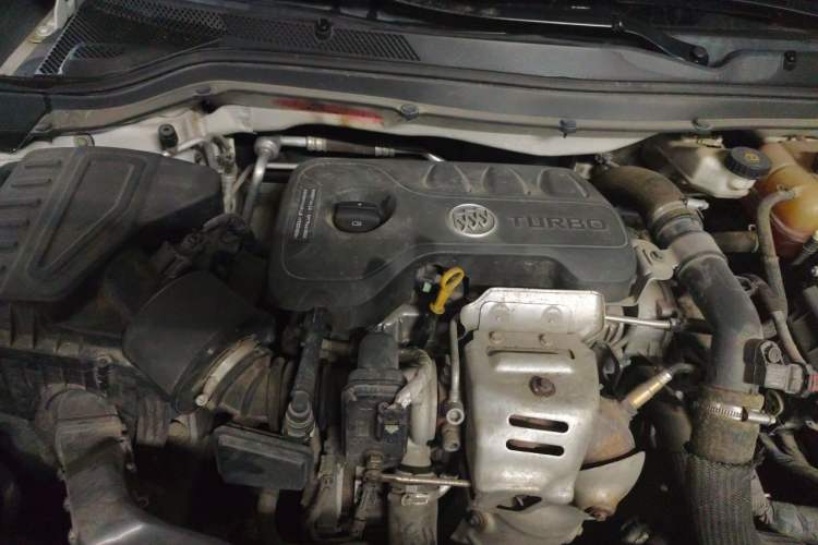 Used Buick GT 2018 15T Dual-Clutch Elite Model China V Standard Engine Bay Right