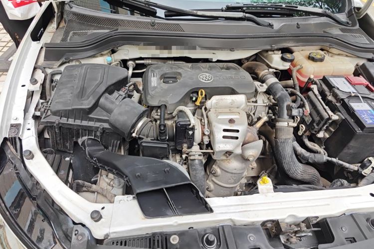 Used Buick GT 2018 15T Dual-Clutch Elite Model China V Standard Engine Bay Right
