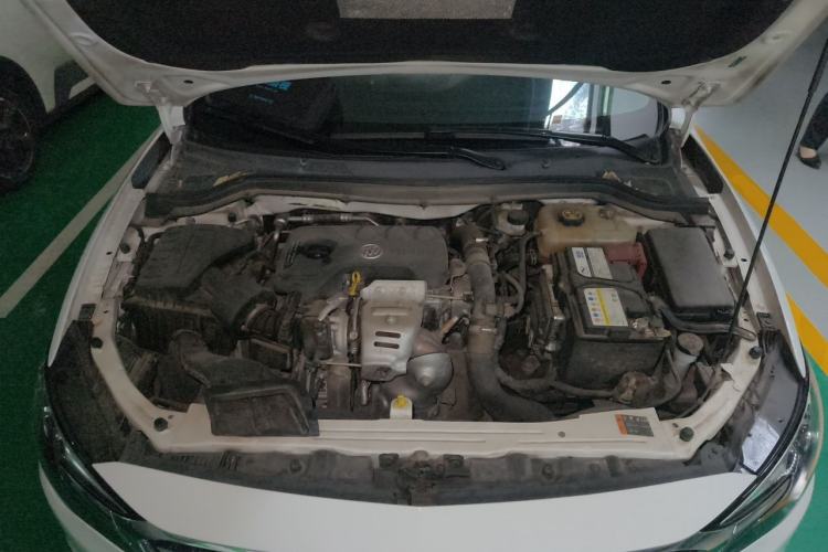 Used Buick GT 2018 15T Manual Elite Version China V Standard Engine Bay