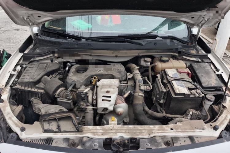 Used Buick GT 2018 15T Manual Elite Version China V Standard Engine Bay