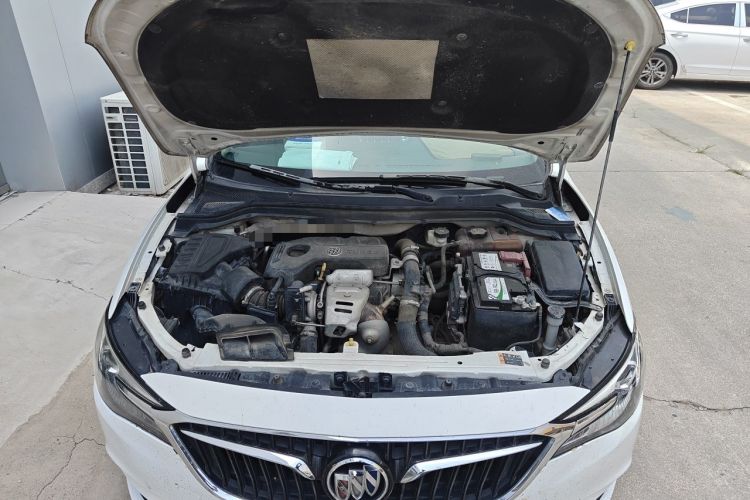 Used Buick GT 2018 15T Dual-Clutch Elite Model China V Standard Engine Bay