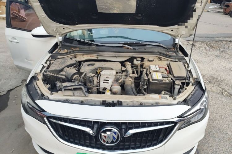 Used Buick GT 2018 15T Dual-Clutch Elite Model China V Standard Engine Bay