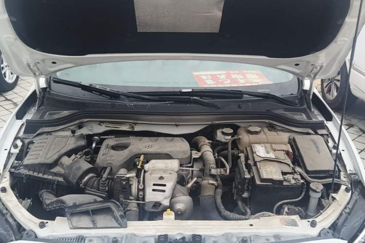 Used Buick GT 2018 15T Manual Entry-Level Version China V Standard Engine Bay