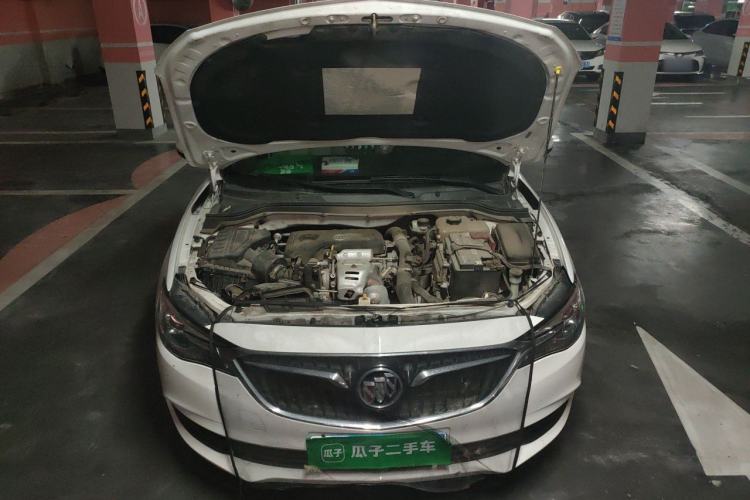 Used Buick GT 2018 15T Dual-Clutch Elite Model China V Standard Engine Bay