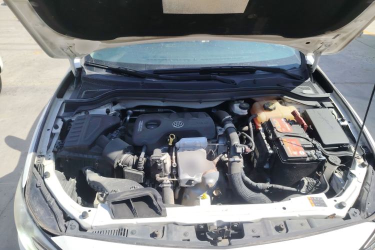 Used Buick GT 2018 15T Manual Elite Version China V Standard Engine Bay