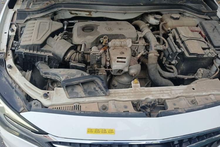 Used Buick GT 2018 15T Dual-Clutch Elite Model China V Standard Engine Bay