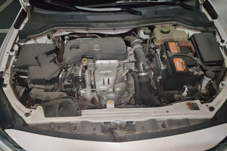 Used Buick GT 2018 18T Automatic Elite Model Engine Bay