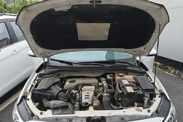 Used Buick GT 2018 15T Manual Entry-Level Version China V Standard Engine Bay