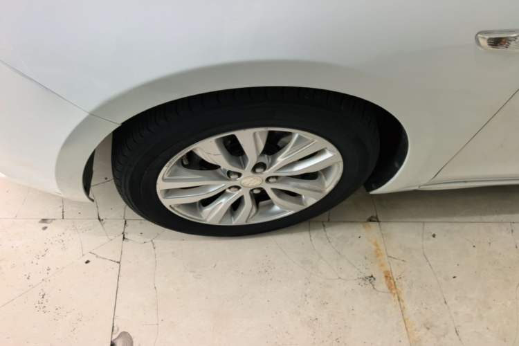 Used Buick GT 2018 15T Dual-Clutch Elite Model China V Standard Exterior 2