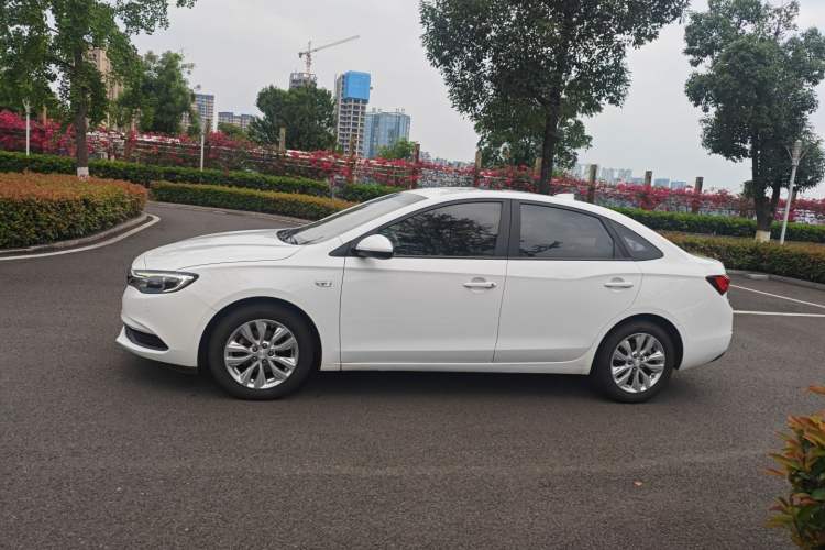 Used Buick GT 2018 15T Dual-Clutch Elite Model China V Standard Exterior 2