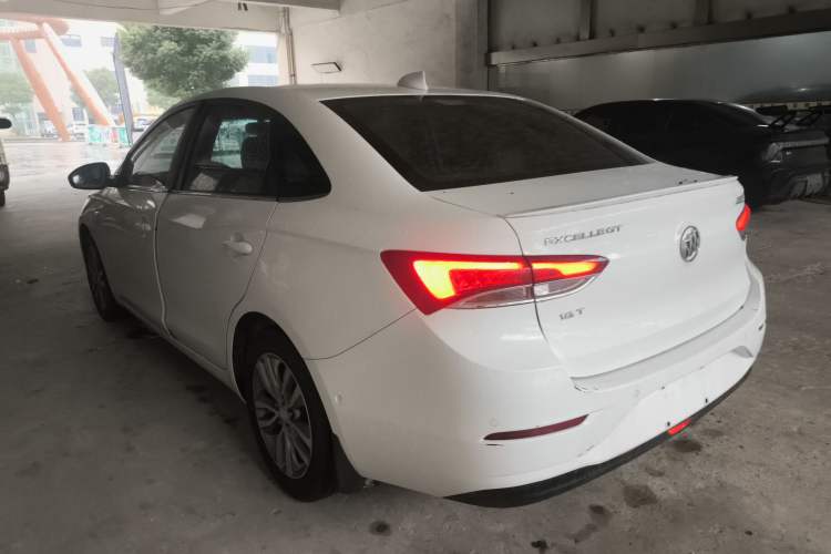 Used Buick GT 2018 18T Automatic Flagship Model Exterior 2