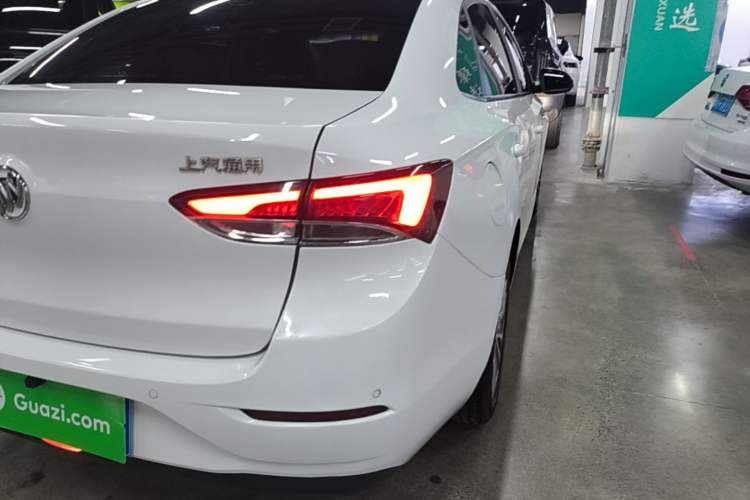 Used Buick GT 2018 18T Automatic Elite Model Exterior 3