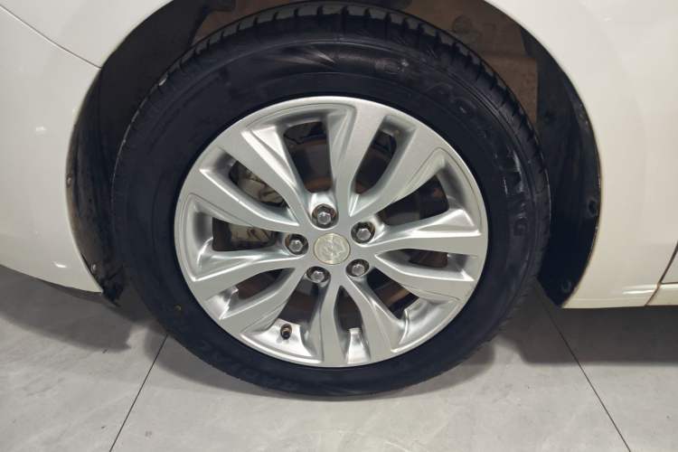 Used Buick GT 2018 15T Dual-Clutch Elite Model China V Standard Exterior 4