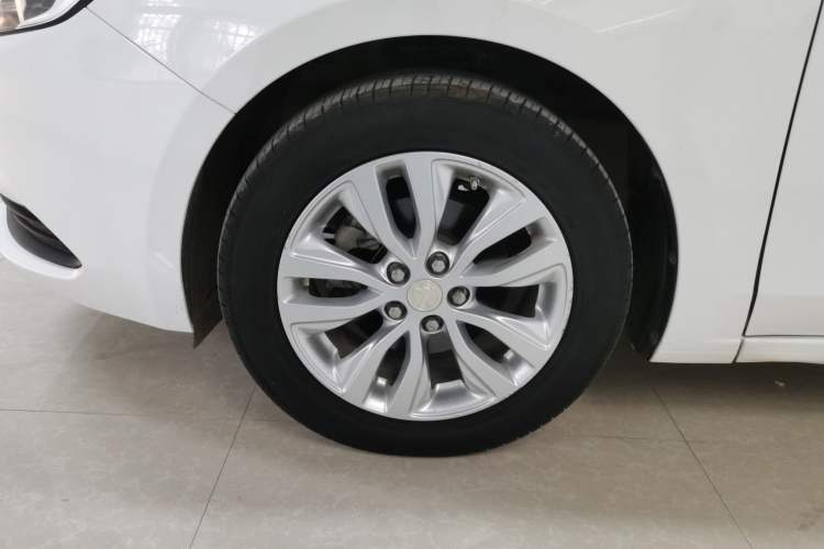 Used Buick GT 2018 15T Dual-Clutch Elite Model China V Standard Exterior 4
