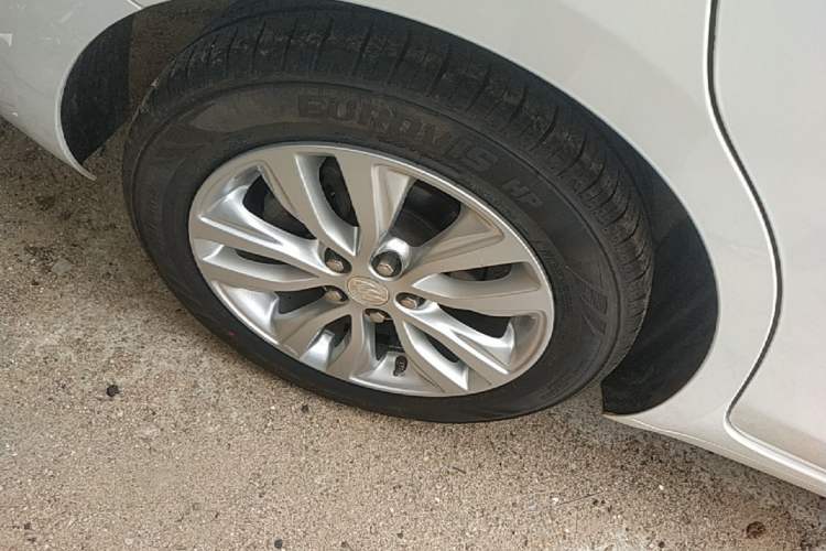 Used Buick GT 2018 15T Dual-Clutch Elite Model China V Standard Exterior 5